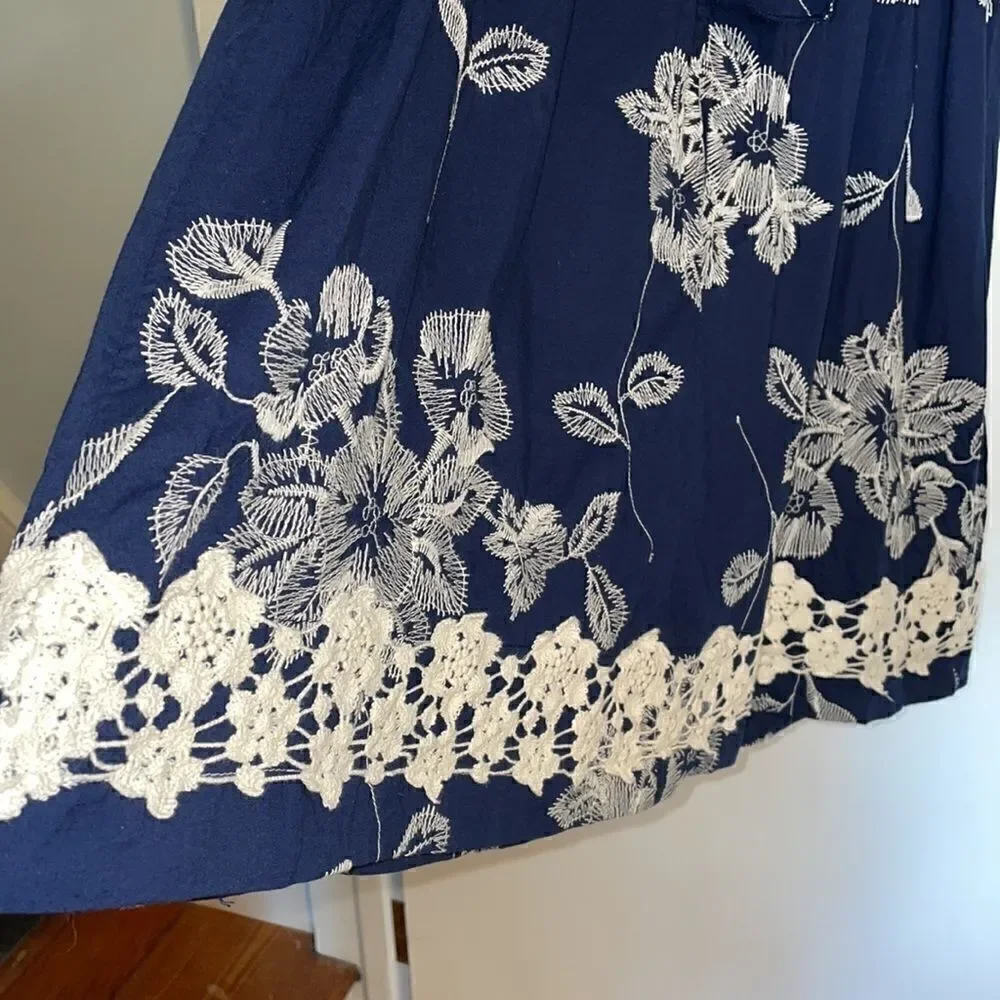 Dressbarn embroidery & lace spaghetti strap empire style floral dress size 6
